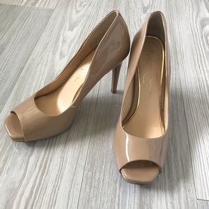 Jessica Simpson nude heels